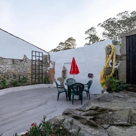 Casa En Encantador Pueblo Maritimo Nyaraló
